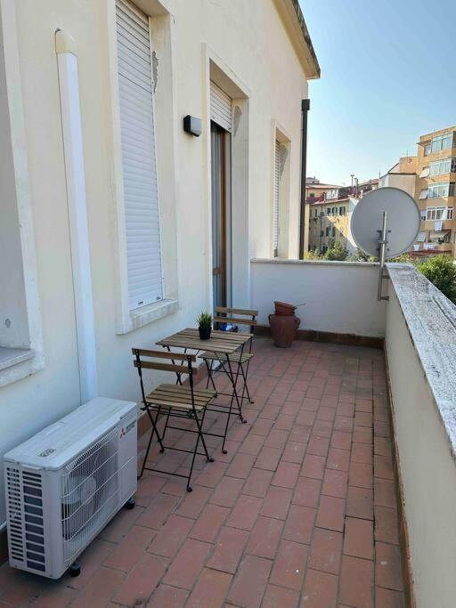Apartamento Casa Peroni Livorno Exterior foto